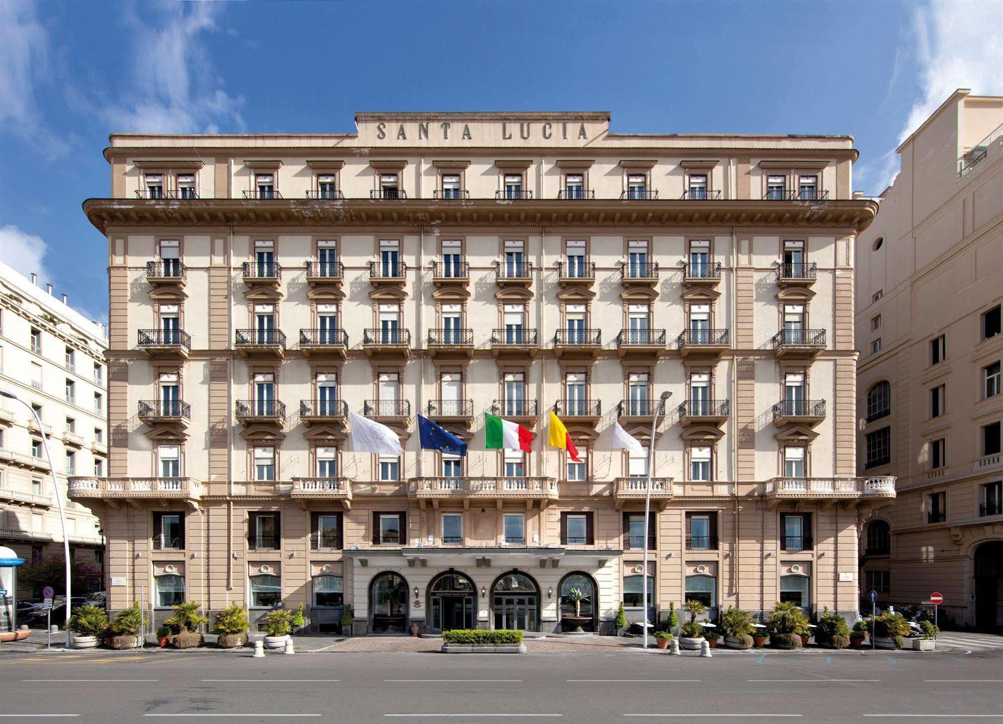 Grand Hotel Santa Lucia Naples Extérieur photo